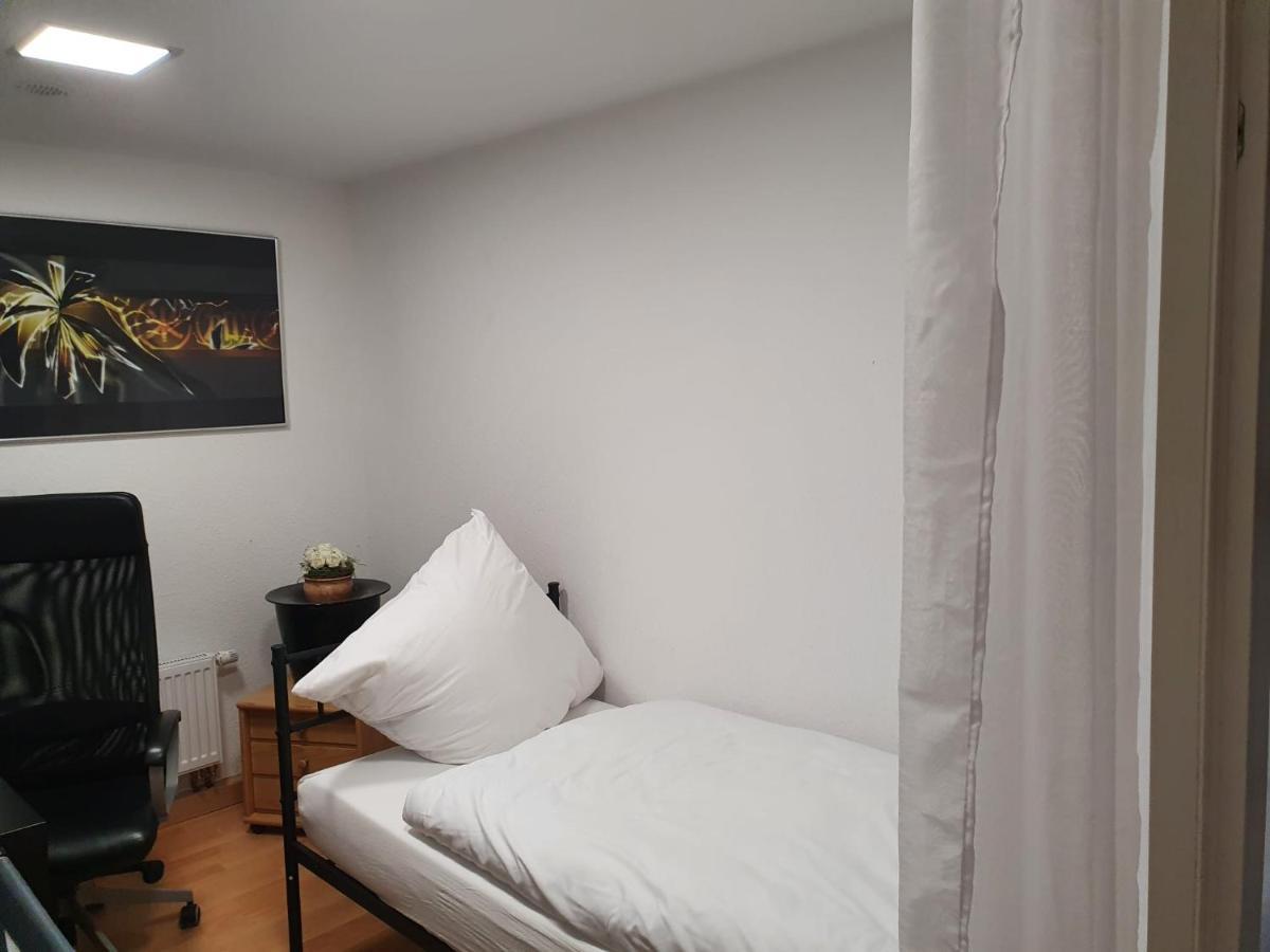 Ferienwohnung/Montagewohnung พาเดอร์บอร์น ภายนอก รูปภาพ