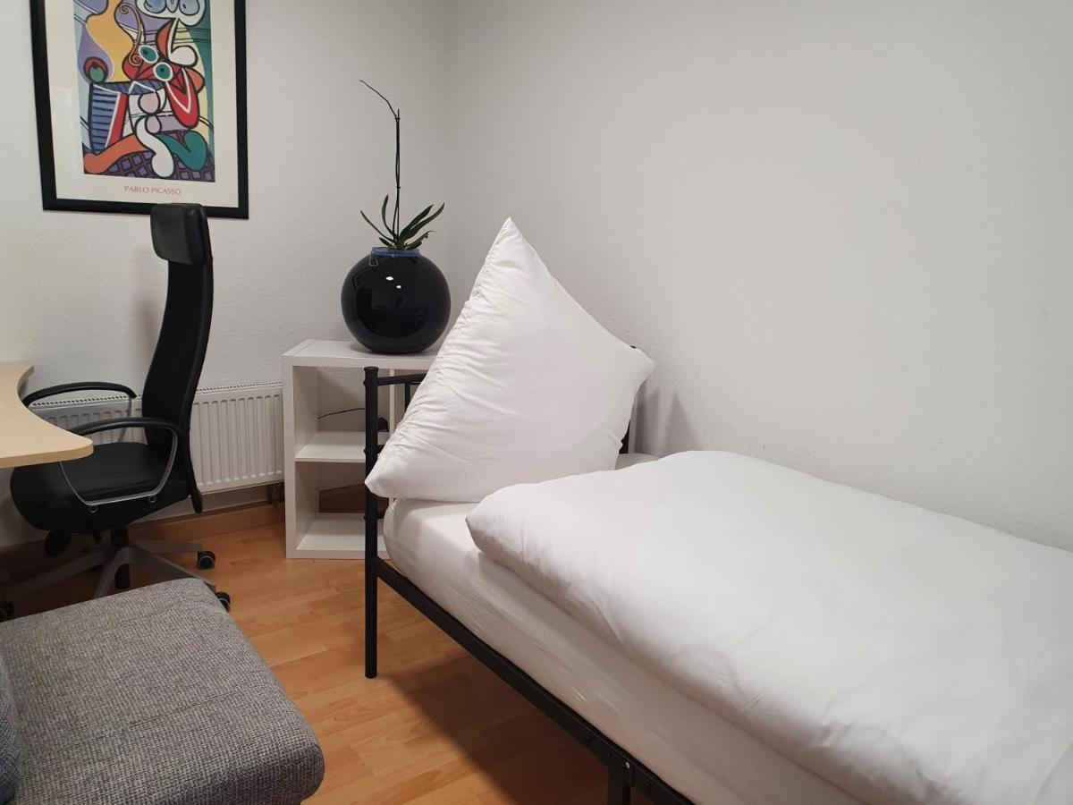 Ferienwohnung/Montagewohnung พาเดอร์บอร์น ภายนอก รูปภาพ