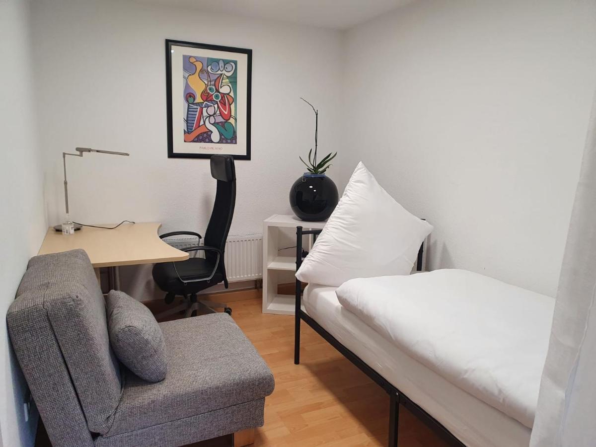 Ferienwohnung/Montagewohnung พาเดอร์บอร์น ภายนอก รูปภาพ